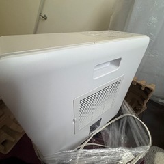 布団乾燥機とセラミックヒーターの画像