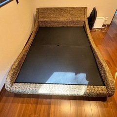 【中古:良品】購入価格23万ベッド ダブル 高品質 ウォーターヒヤシンス ベット ローベッド アジアン ダブルベッド リゾート ホテルライク バリ 高級 アジアン家具の画像