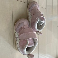 アシックスのセカンドシューズの画像