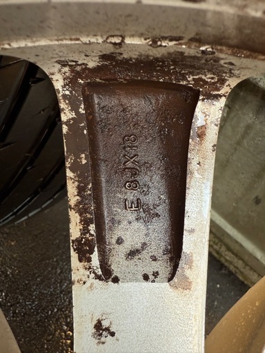 週末値下！BMW X3 F25純正ホイール４本MOMO TOPRUN M-300 245/50R18　  