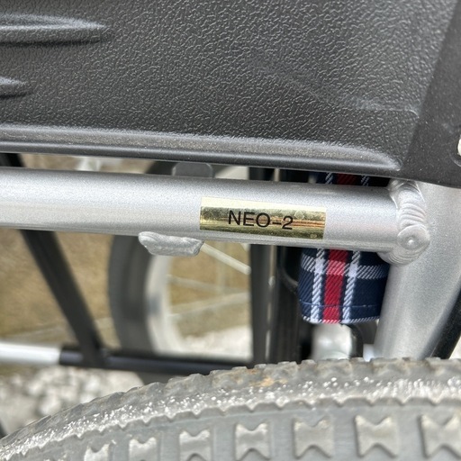 日進医療器 NISSIN 介助式 車椅子 NEO-2 ノーパンクタイヤ