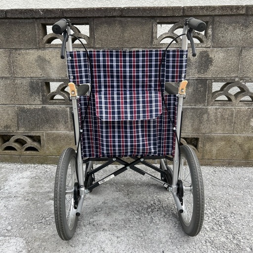 日進医療器 ショップ NISSIN 介助式 車椅子 NEO-2 ノーパンクタイヤ