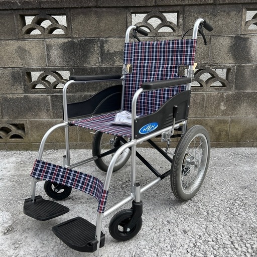 日進医療器 NISSIN 介助式 車椅子 NEO-2 ノーパンクタイヤ