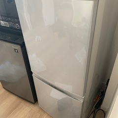 SHARP 冷蔵庫　137Lの画像