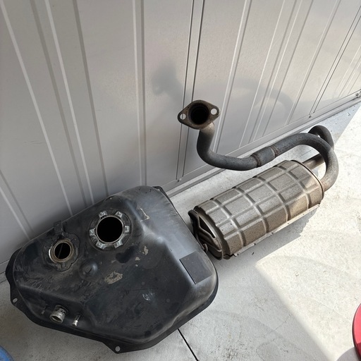ホンダ　ビート　タンク　マフラー