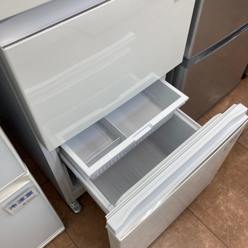 ?スリムボディSLIMORE?2023年製　Haier ハイアール 335L冷蔵庫 JR-CV34B?5482