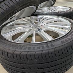 アルミホイール国産車　19インチタイヤバリ溝2024年製　8j＋48の画像