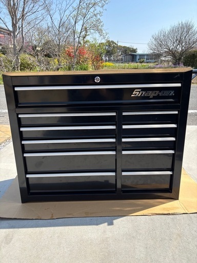 ツールキャビネット 天板付き！