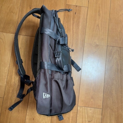 ニューエラリュック　33Ｌ