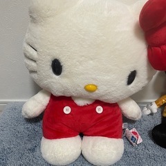 大きくてふかふかのキティちゃんです！