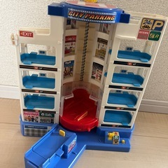 トミカビル