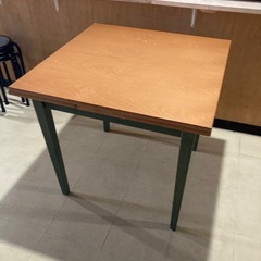完了御礼。便利な伸縮テーブルです
