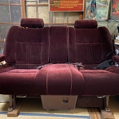 車のシート　ソファー　イス
