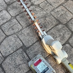 中古品 EARTH MAN アースマン 14.4v 充電式ポールヘッジトリマ GHT-144SLIBの画像