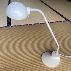 IKEAスタンドライト