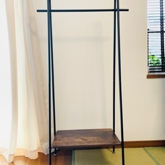 シンプルモダン洋服掛け　