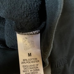 激安ESSENTIALSパーカー の画像