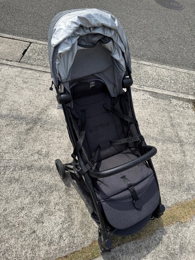 ベビーカー　軽量　コンパクト収納