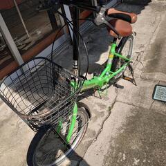 折りたたみ自転車【東京都八王子市】フォルクスワーゲン　Volkswagen 前後タイヤパンクあり（空気が入っていきません）タイヤ交換必須の画像