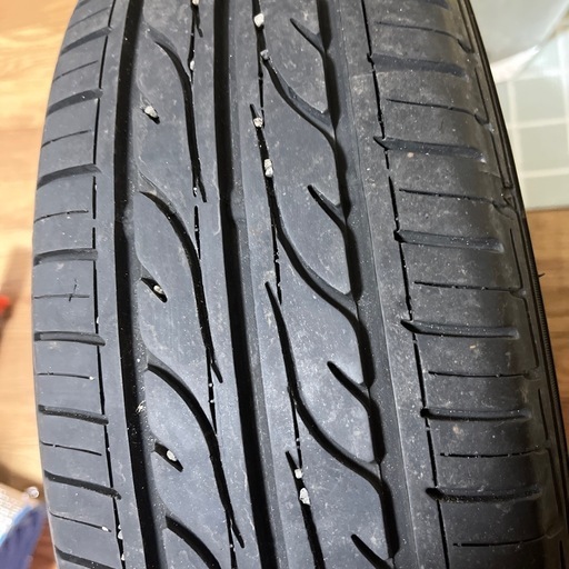 値段下げました！ダンロップのタイヤ?１７５／７０Rー１４溝８部山