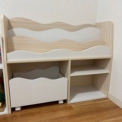 ニトリ　絵本ラック