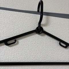 回るハンガー14本の画像