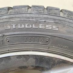 ホンダN-BOX使用スタッドレスタイヤ2本の画像