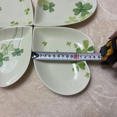 四つ葉のクローバー  食器4枚セットの画像