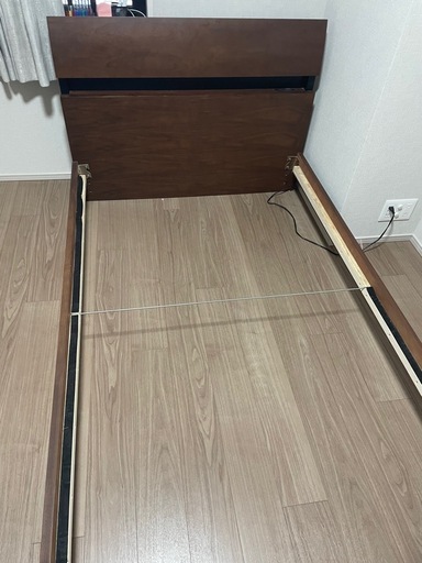 ベッドフレーム　セミダブル  すの子