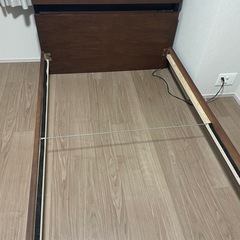 ベッドフレーム　セミダブル  すの子