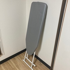 決まりました　無料取りに来て頂ける方のみ　アイロン台の画像