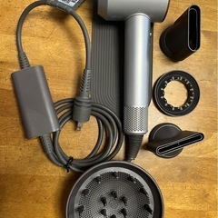 Dison　Dyson Supersonic Ionic HD03 ULF ドライヤー正常動作　中古付属品あり。の画像
