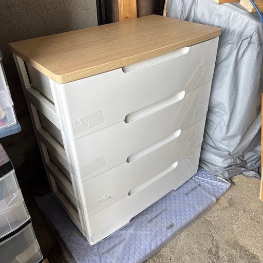 プラスチック　タンス　天板、木