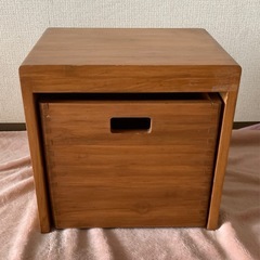 キャスター付き収納