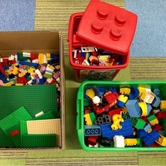 【交渉中】
レゴ　LEGO　楽しいどうぶつえ ん　赤いバケツ　他