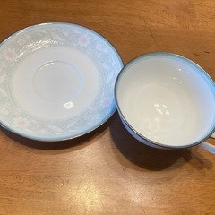 値下げ‼️ノリタケ　ティーカップセット　綺麗ですの画像