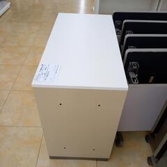 ★ジモティ割あり★ UCHIDA  引き違い書庫 アイボリー H77.5×D45×W90 クリーニング済み OJ8678の画像