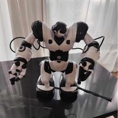 おもちゃのロボット