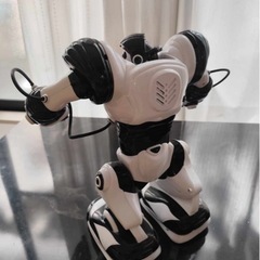 おもちゃのロボットの画像