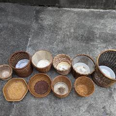 植木鉢用籠10個の画像