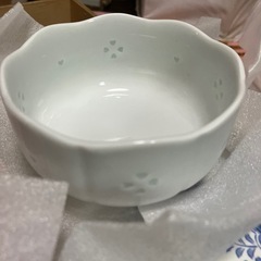 ★600円でいいです★有田焼　小鉢　木箱入りの画像