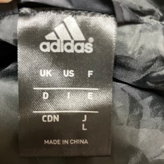 adidas ベンチコートの画像