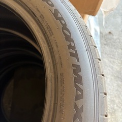 225/55/19夏タイヤ　新車外し
の画像