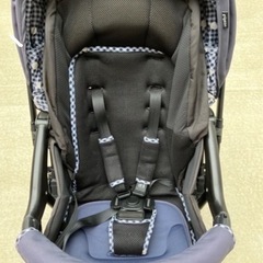 ピジョン A形ベビーカー背面式対面式可能 Runfee Lino'nRA8L（ランフィリノン） ネイビーリコール対応済みの画像