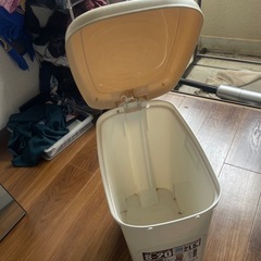 グミ箱