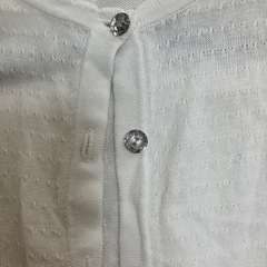 BeBe130ボレロ風カーディガン白
の画像