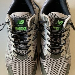 NB runnig740メンズスニーカー
