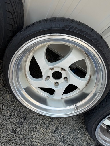 スタンスマジック　18インチ　4本　タイヤ付き