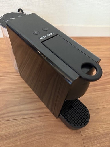 Nespresso Essenza Mini エスプレッソマシン C30-BK