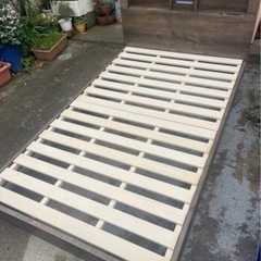 宮付き セミダブルベッドフレーム 配送設置料込み